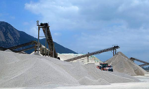 怎么選購(gòu)制砂機(jī)？唐山金路來(lái)幫忙