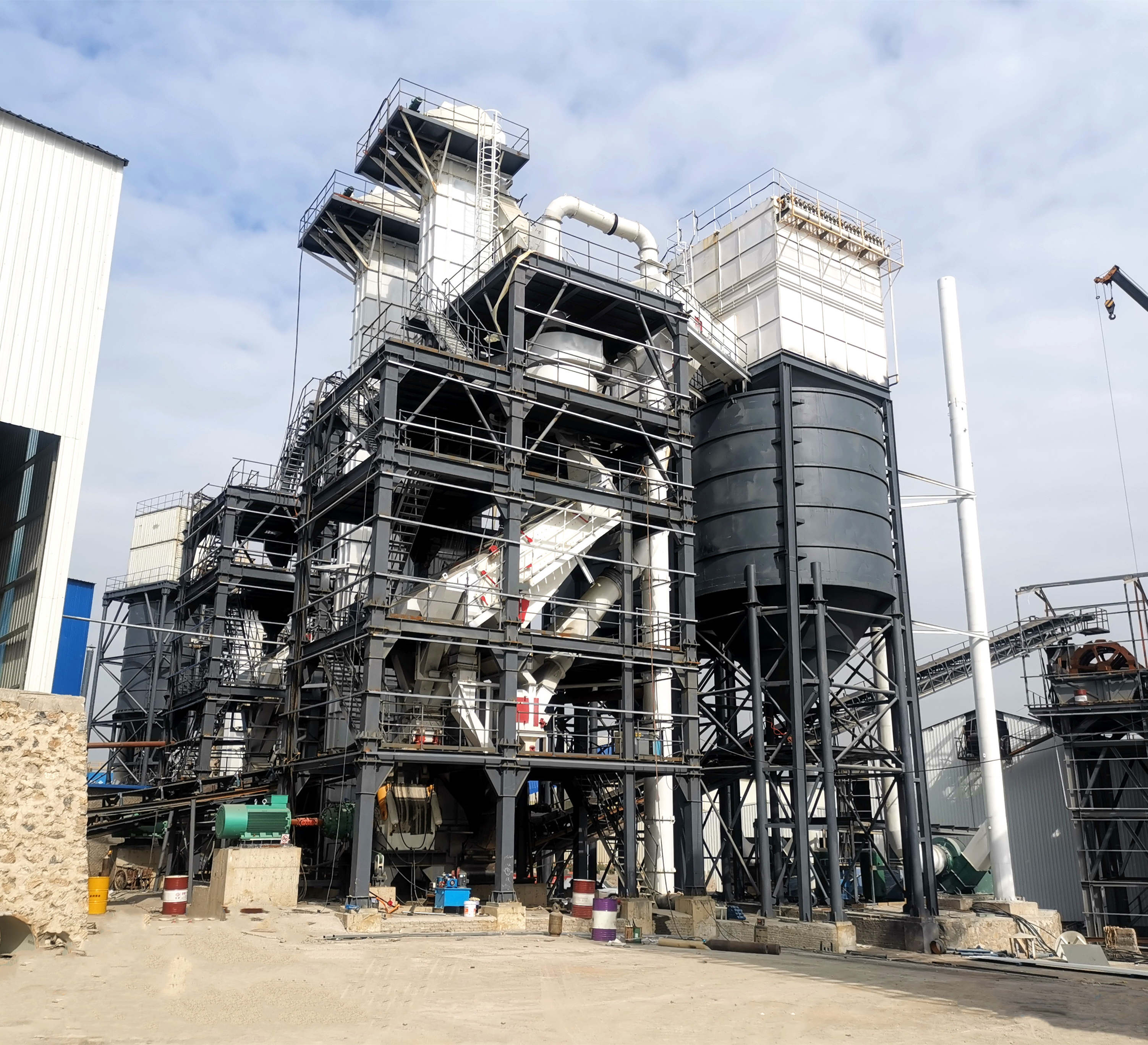唐山金路干法制砂樓，助力高品質(zhì)機(jī)制砂生產(chǎn)